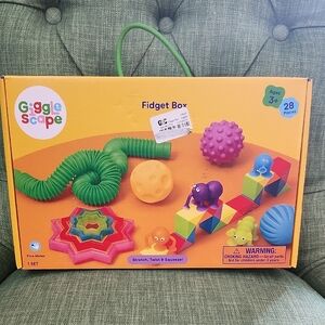 Gigglescape Fidget Box - Multicolor